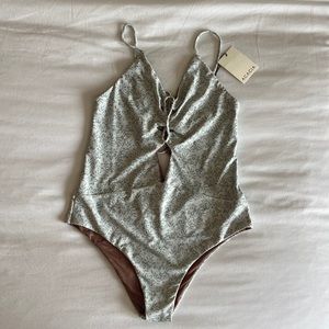 Acacia Kokomo Azaela Size XL